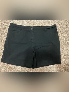 Talbots Black Women’s 16 Petite Shorts